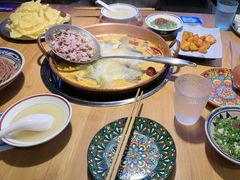 -洱火云南酸菜牛肉火锅(石景山当代商城店)