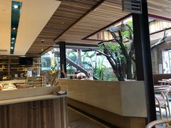 靠窗位-渔太泰漓江小馆·广西融合菜(西街店)