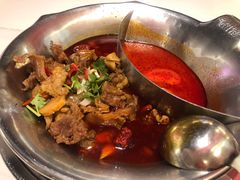 鸳鸯番茄锅-刘一锅筋头巴脑(大悦城C店)