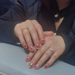 -艾珂·美甲美睫