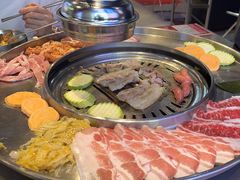 -哈哈碳都·牛肋条无限自助烤肉(台江万达店)