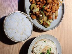 -米一仙·成都小碗菜(东万达店)