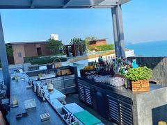 -瑰丽酒店·海吧·天际下午茶·现场DJ·天台酒吧