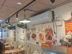 -柳州肥姨妈大骨螺蛳粉(东靖路店)