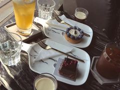 -UNI UNI(环亚凯瑟琳店)