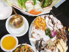 -野菌皇海景野生菌火锅(滨海大道店)