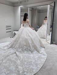 -Renee芮亦婚纱