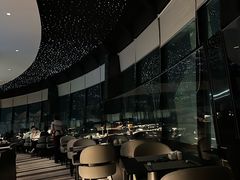 -亚洲国际大酒店·云顶阁旋转自助餐厅