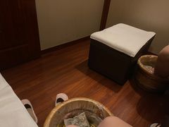 -裕和堂中医推拿艾灸(太古汇臻品店)