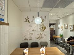 -必胜客(WOW昙华林店)
