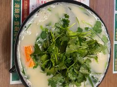 -肥汁米蘭香港米线(定西路店)