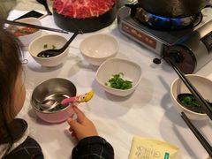 -鲜入围煮花胶鸡海鲜火锅