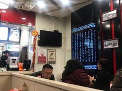 大堂-陕味食族油泼面·小炒盖码面(双榆树店)