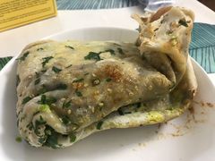 -正宗杂粮煎饼香软鸡蛋饼