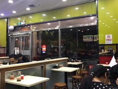 -龙记桂林米粉(财满街店)