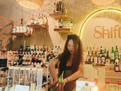 -Shift cocktail bar鸡尾酒吧