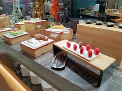 -金马门国际美食百汇(珞喻路店)