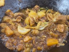 -粘豆包柴火铁锅炖