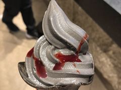 幻黑芝士冰淇淋花筒-肯德基(津滨店)