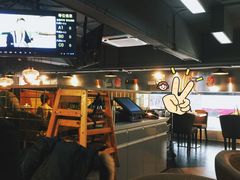 -新大咀港式茶餐厅(宝山万达店)