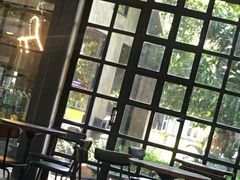 -莓园冰淇淋店