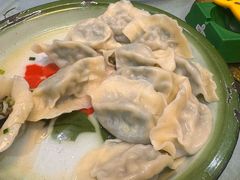 -超越海鲜屋(飞龙物业店)