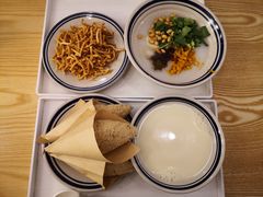 -正南齐北·老街糯米团(洪崖洞店)