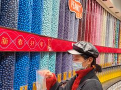 -m豆巧克力世界(上海世茂广场店)