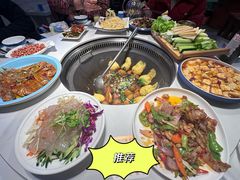 -雪乡人家东北菜·铁锅炖一切(高斯路店)