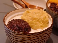 榴莲忘返-小团圆糖水铺(襄阳南路店)