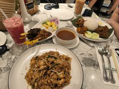 -关夫人餐厅(阳光广场店)