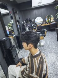 -藤野造型专业烫染接发