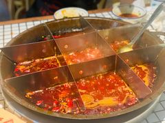 九宫格火锅-董眼镜火锅(洪崖洞总店)