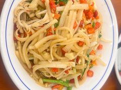 -堂瓦里·33年传统赣菜(第一街区店)