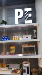 -PE SALON 