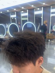 -藤野造型烫染·漂发