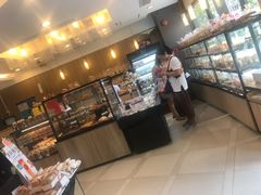 -85度C(生甜甜圈研究工坊·上海平凉店)