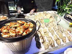 -亚洲国际大酒店·云顶阁旋转自助餐厅