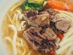 金牌清炖牛肉面-康师傅私房牛肉面(北京南站店)