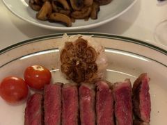 -MONICH牛排融合餐厅(和义大道购物中心店)