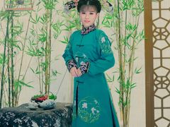 -九月鹰飞汉服摄影工作室