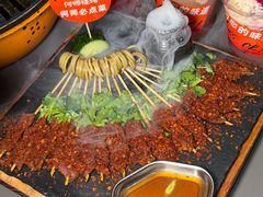 -何师烧烤Pro ·江湖川菜·小龙虾·精酿啤酒(太古里旗舰店)