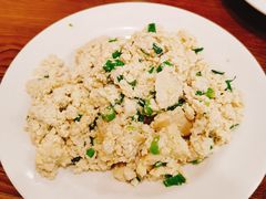 小葱拌豆腐-清真吴记门钉肉饼·喜多利