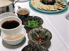 -红鼎豆捞·非遗鲍皇汤火锅(宝丰路店)