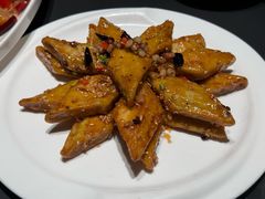 -铜锣湾·有麝自然香(渝北财富中心店)