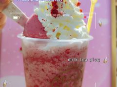 -牛牛和清小妞芝士卷饼厂(红谷滩万达店)