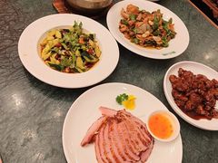 -新白鹿餐厅(湖滨银泰IN77C区店)