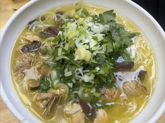 -文山荷鲜居(翠湖店)