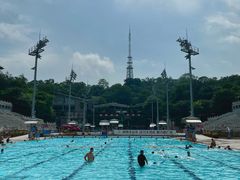 -越秀山游泳场