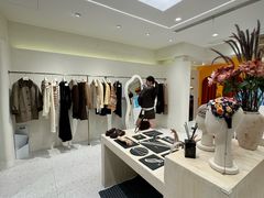 -Her Sight设计师女装集合店(静安华山路店)